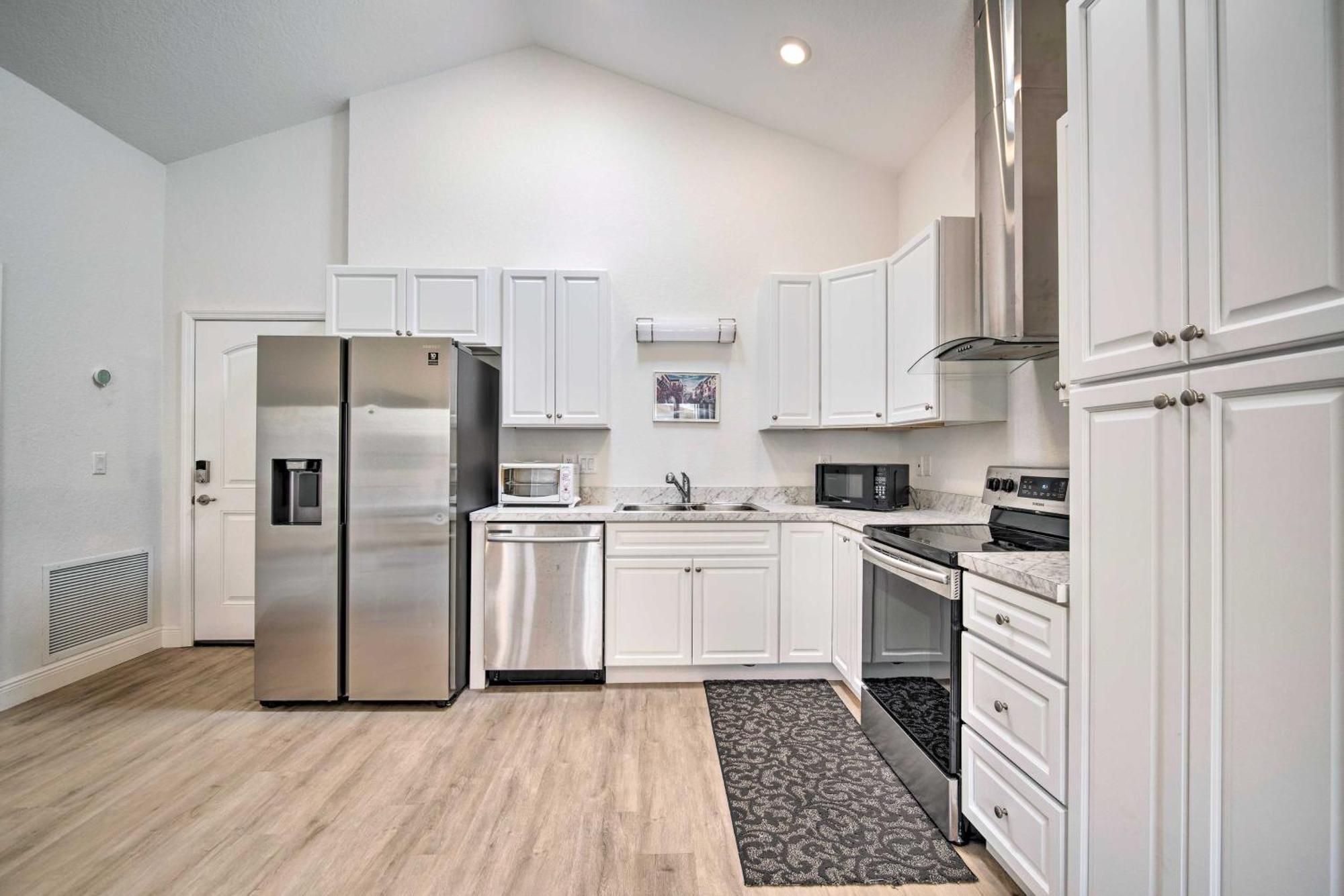Sleek Tavares Condo 3 Miles To Downtown Экстерьер фото
